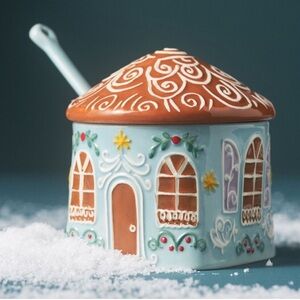 Anthropologie gingerbread sugar pot